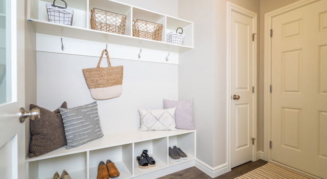 mudroom_organize